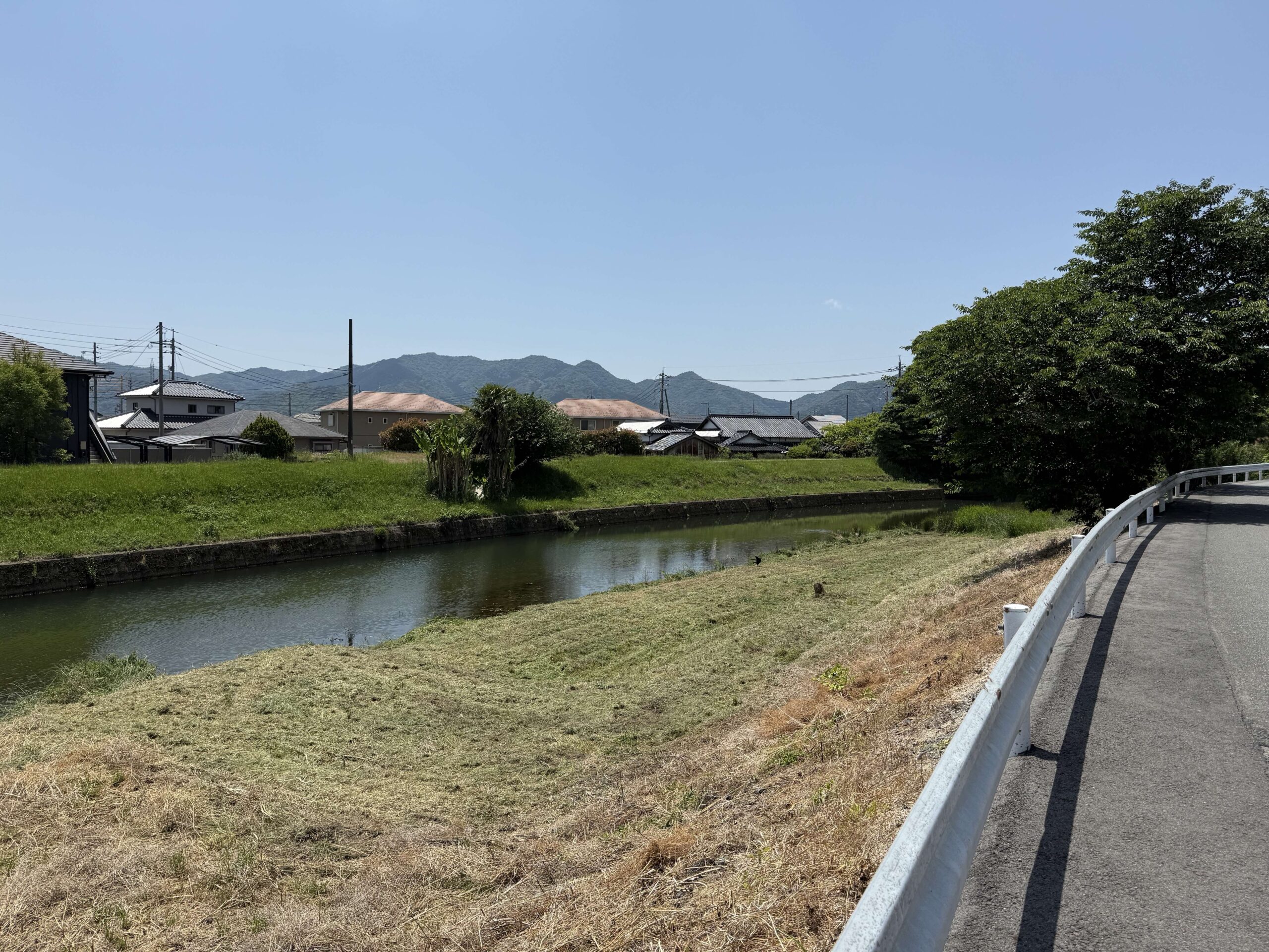 画像：【地域社会貢献行事】吉敷川定期清掃